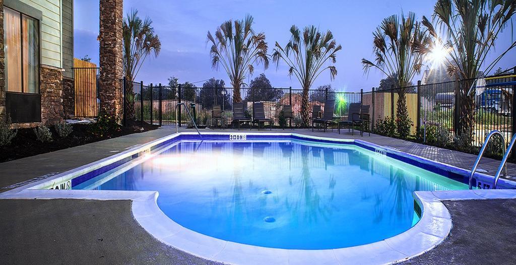 Comfort Inn & Suites Beeville Kültér fotó